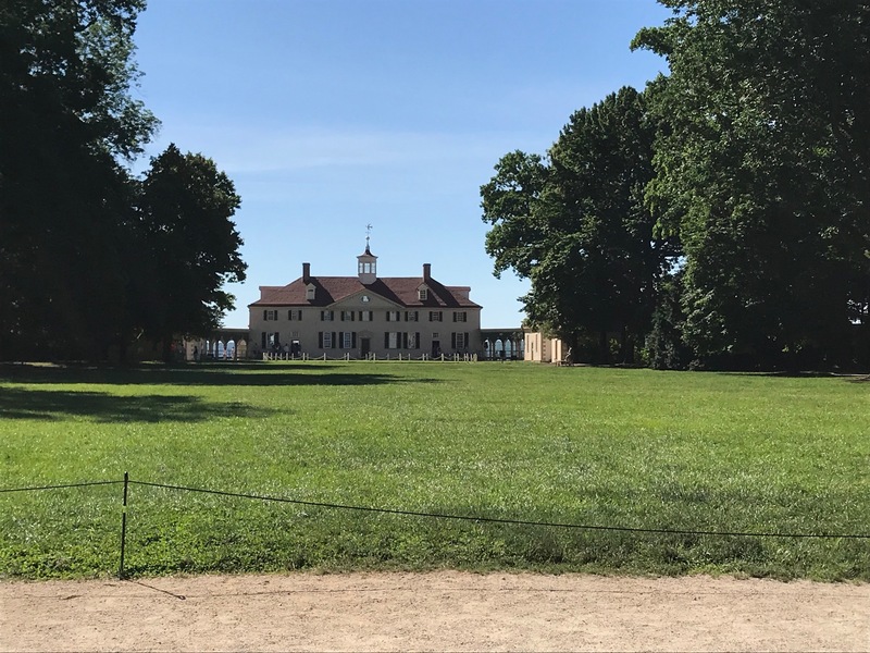 Photo of the mansion at Mt Vernon