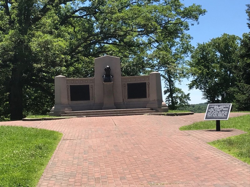 Lincoln's address memorial at Gettyburg